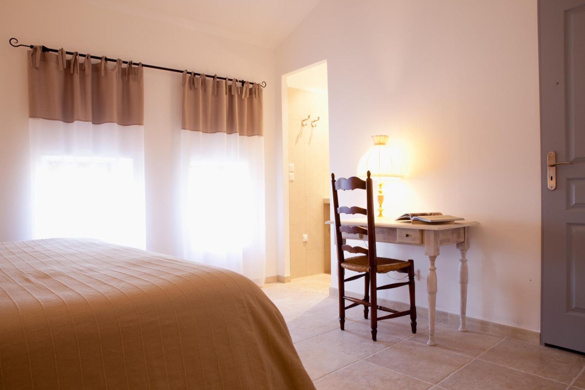 Mas D'Alaure B&B Verquieres エクステリア 写真